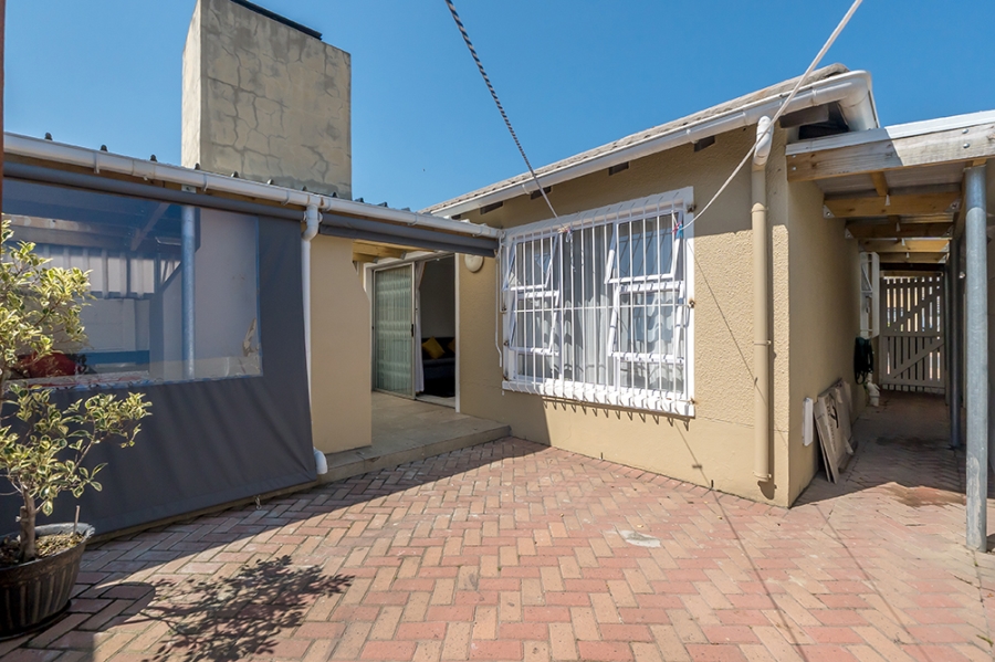 2 Bedroom Property for Sale in Thornton Western Cape